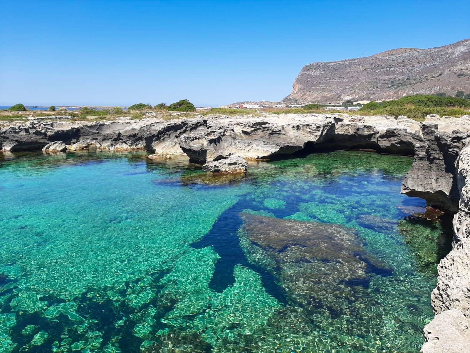Grotta Delle Anguille