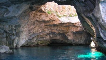 Grotta del Cammello