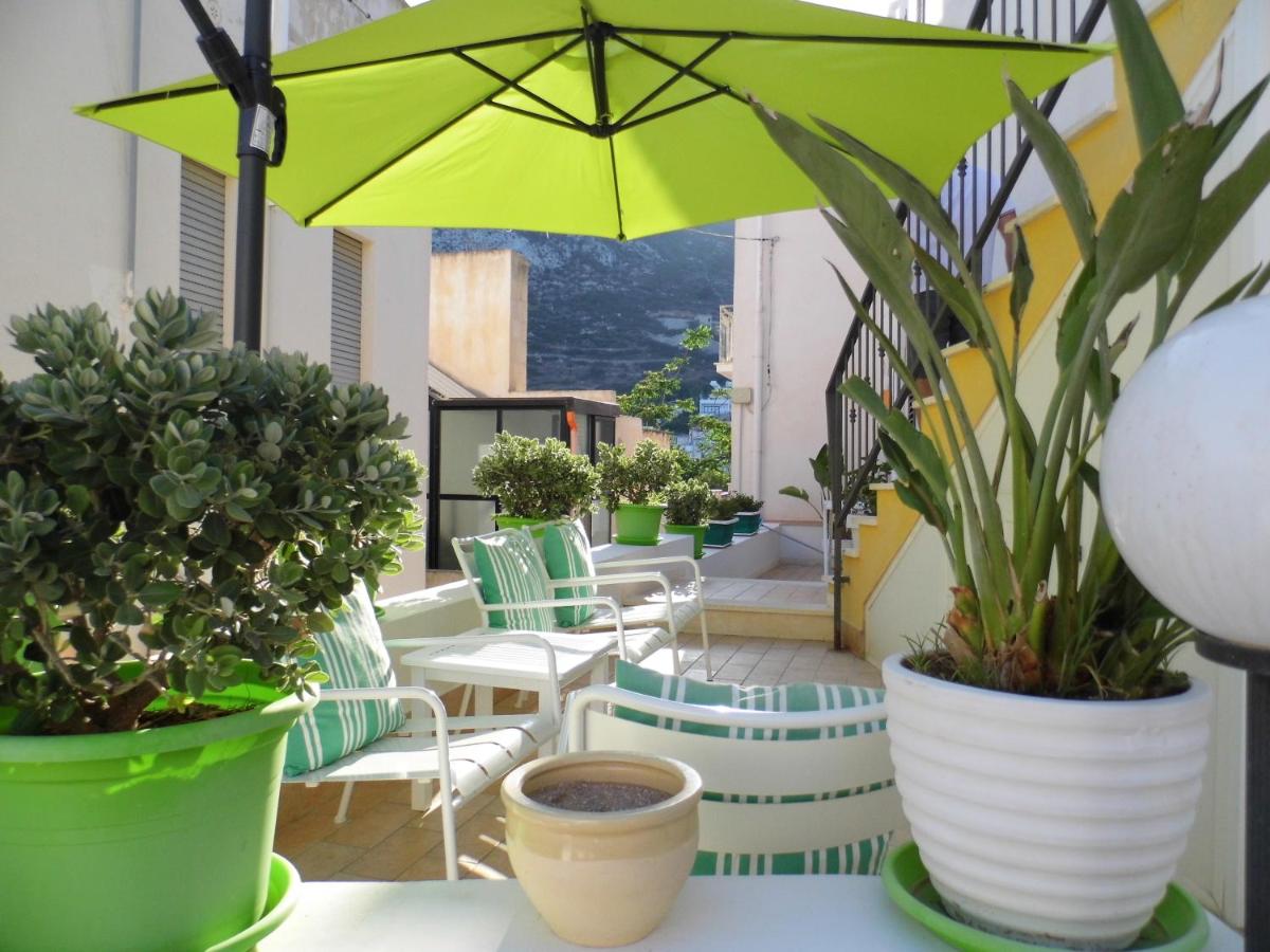 La Plaza Residence