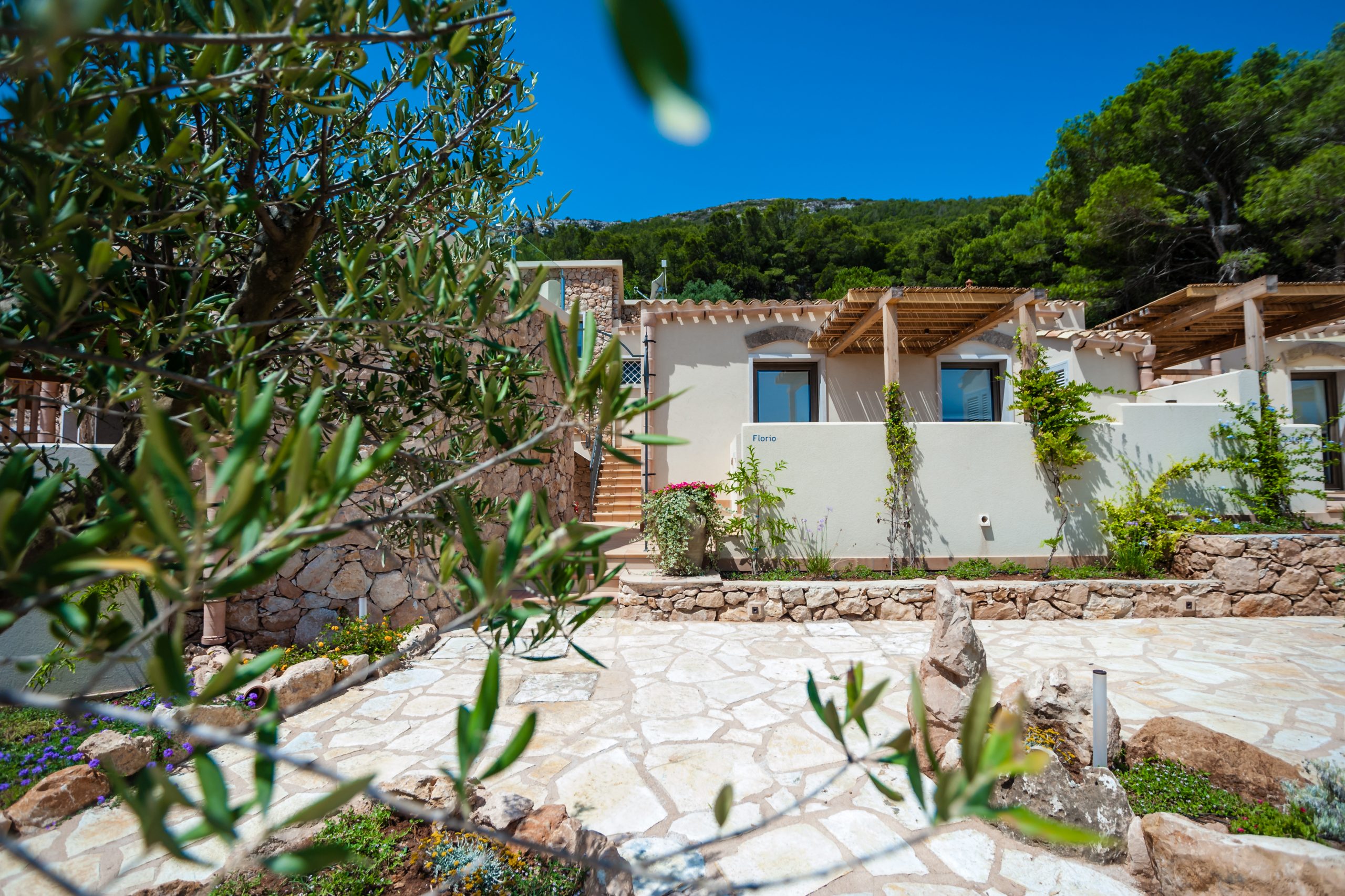 Dolcevita Egadi Eco Resort by KlabHouse