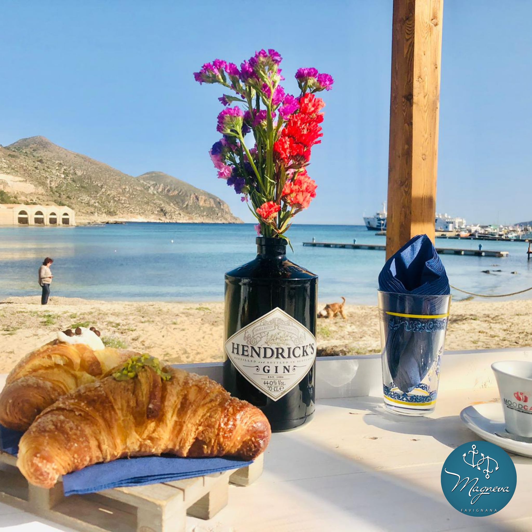 Magneva Beach Bar