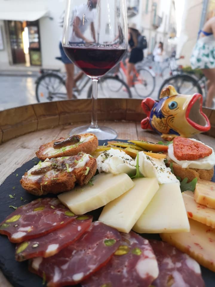 Enoteca Viino