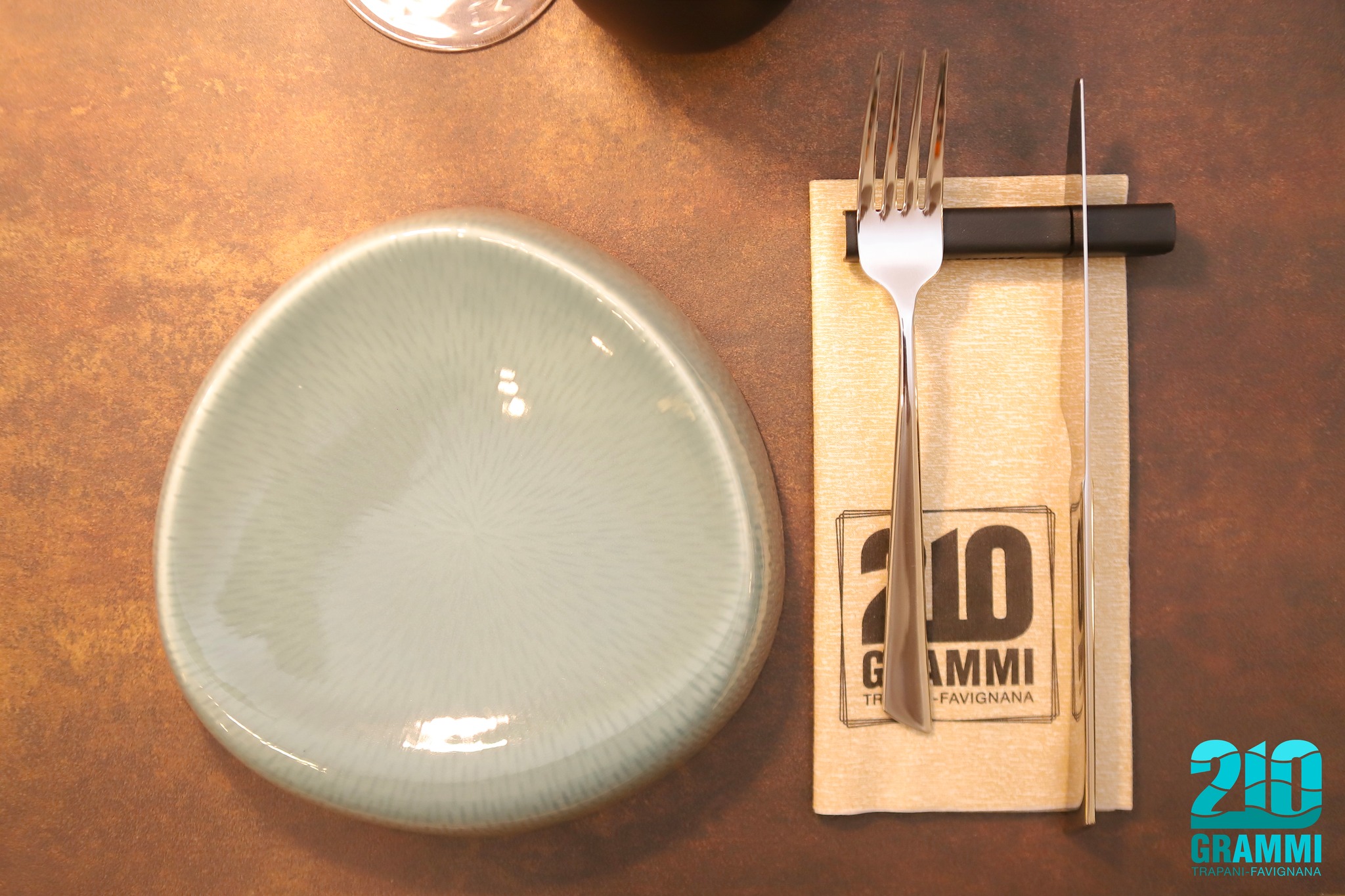 210 GRammi